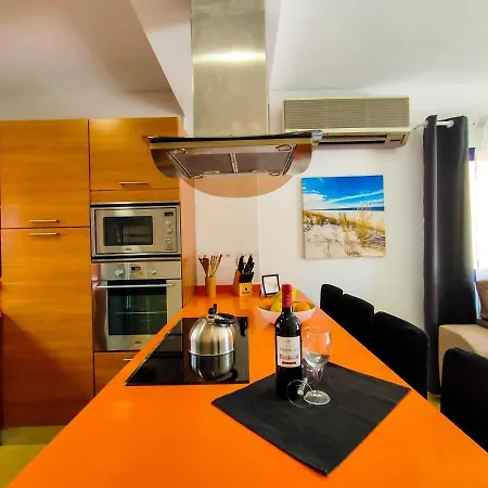 Lemon Terraced House *