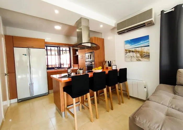 Lemon Terraced House 펜션 플라야 델 잉글스