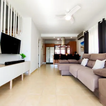 Lemon Terraced House בית נופש *