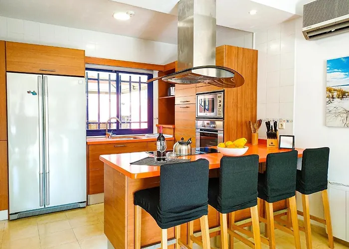 Lemon Terraced House